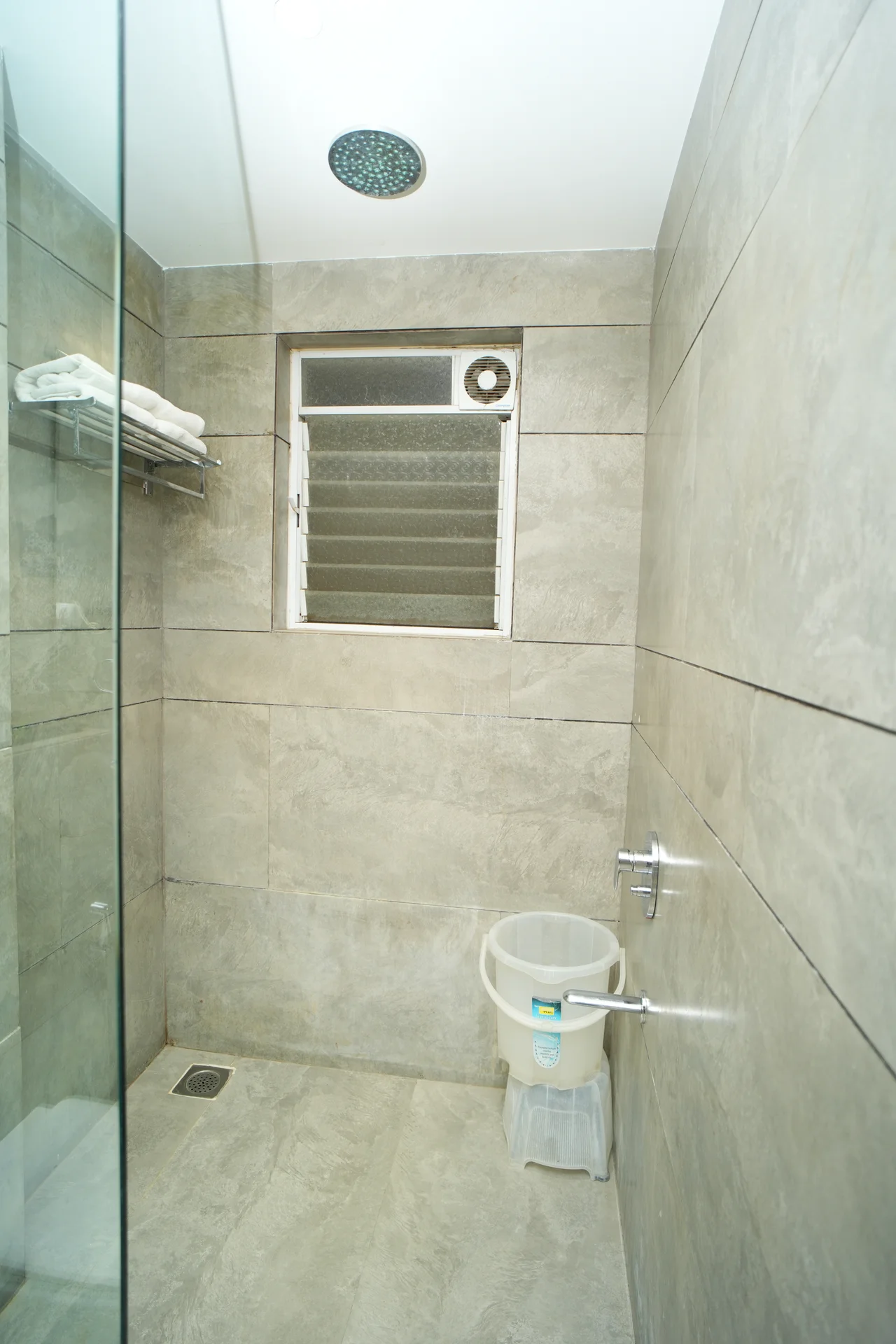 Deluxe Room 5